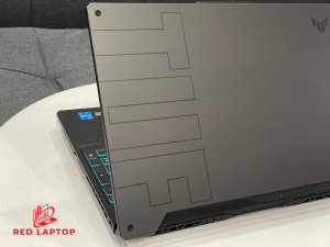 Red laptop Asus gaming TUF FX506HCB i5 HN139T.jpg