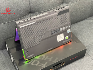 Red laptop ASUS ROG Strix G15 G513IH HN015T R7 1