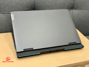 Red laptop Lenovo IdeaPad Gaming 3 15ARH7 R7.jpg