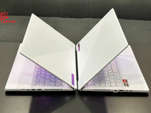 Red laptop ASUS ROG Zephyrus G14 2022 GA402RJ R9 6900HS.jpg