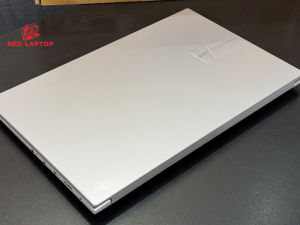 Red laptop. Laptop Asus Vivobook 15 X1504VA NJ025W.jpg