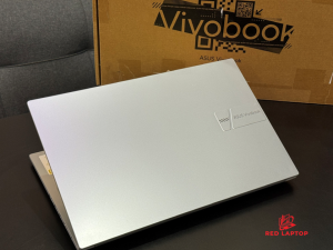 Red laptop.Asus Vivobook 15 X1504VA NJ025W.jpg