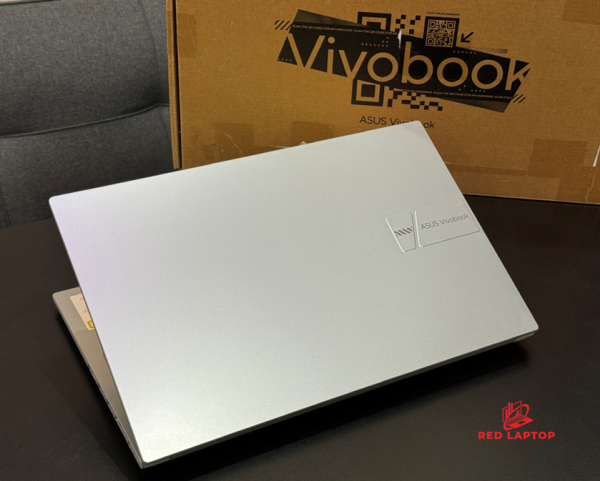 Red laptop.Asus Vivobook 15 X1504VA NJ025W.jpg
