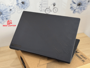 Red laptop Asus ROG Zephyrus M16 2022 i7 12700H.jpg