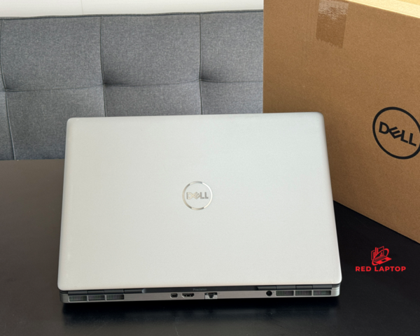 Red laptop laptop Dell Precision 7550 i7 10850H.jpg