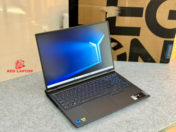 Red Laptop Lenovo Legion 5 Pro 16IAH7.jpg