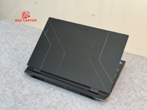 Red laptop.Acer Nitro 5 Tiger AN515 58 52SP.jpg