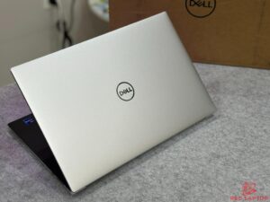 Red laptop.Dell XPS 15 9520 i9 12900HK