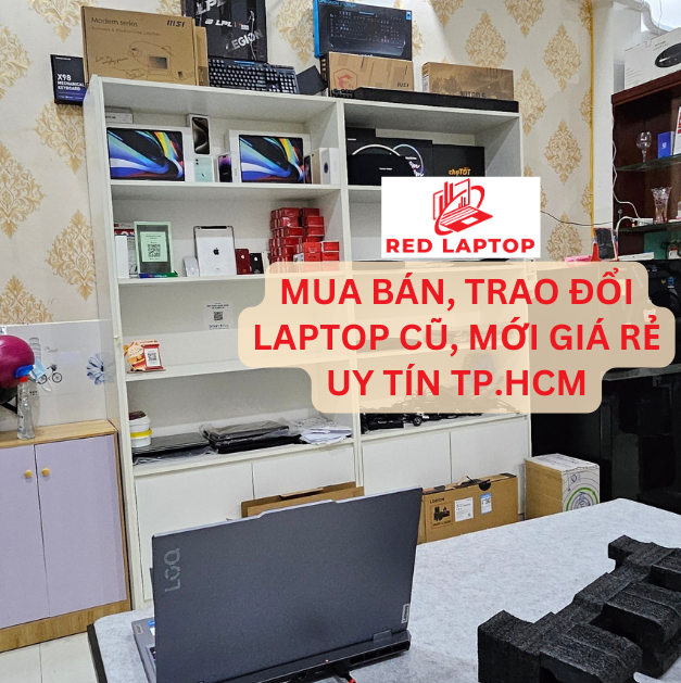 RED LAPTOP