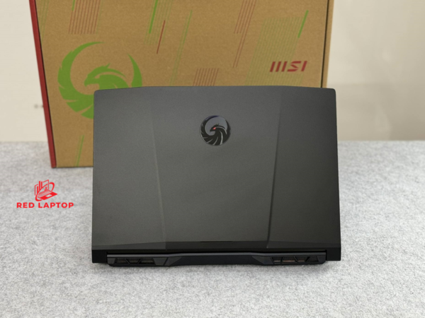 Red laptop.MSI Gaming Alpha 15 B5EEK 203VN.jpg
