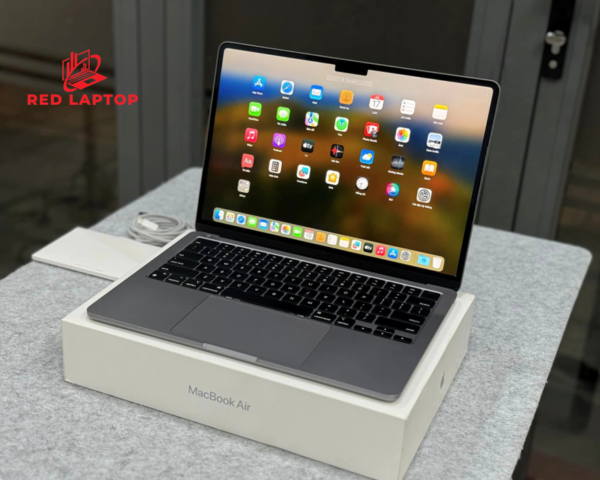 Red laptop MacBook Air 13 inch M2 8GB 256GB.jpg