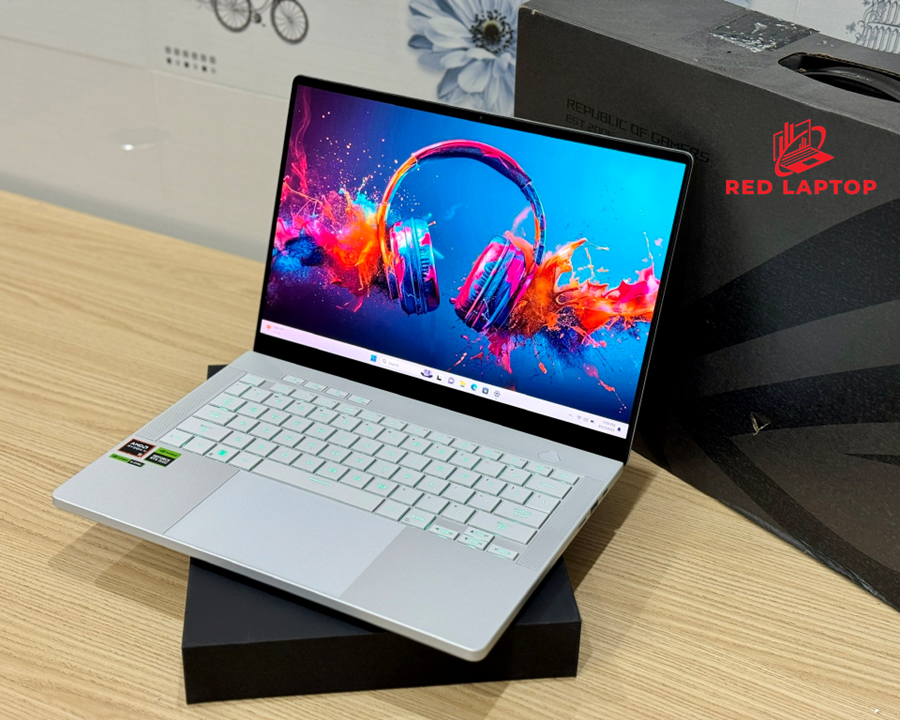 Red laptop.ASUS ROG Zephyrus G14 2024.jpg Red laptop.ASUS ROG Zephyrus G14 2024.jpg