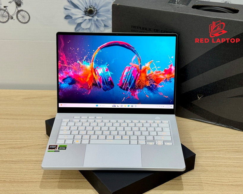Red laptop_ASUS ROG Zephyrus G14 2024.jpg Red laptop ASUS ROG Zephyrus G14 2024.jpg