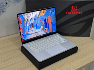 Red laptop.ASUS ROG Zephyrus G14 GA403UV trang.jpg