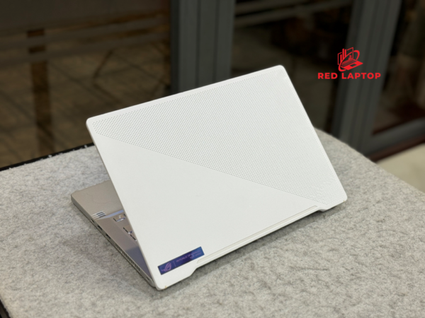Red laptop laptop Asus ROG Zephyrus G14 GA401QM.jpg