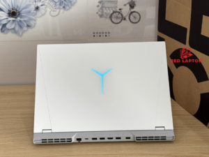 Red laptop Lenovo Legion 5 Pro 2021 Core i7 11800H.jpg