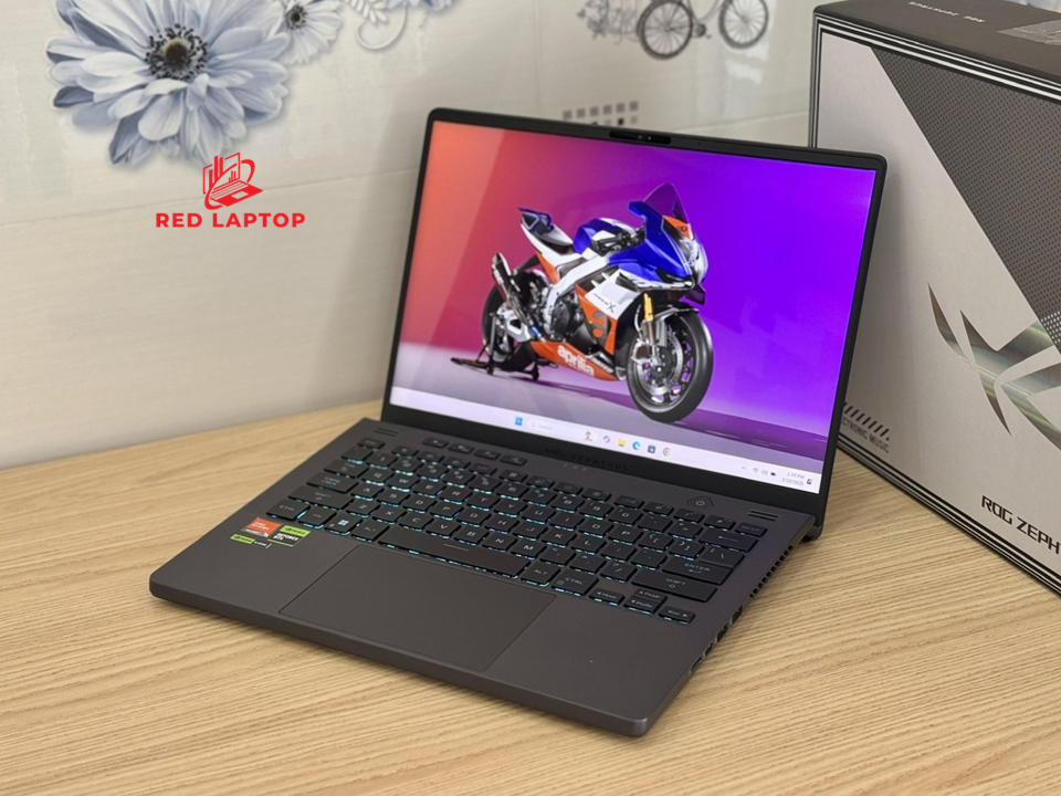 Red laptop ASUS ROG Zephyrus G14 2023 R9 7940HS RTX4050.jpg
