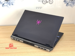 Red laptop Acer Predator Helios Neo 16 PHN16 72 2024.jpg 1