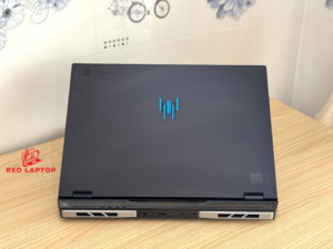 Red laptop Acer Predator Helios Neo 16 PHN16 72 2024.jpg 2