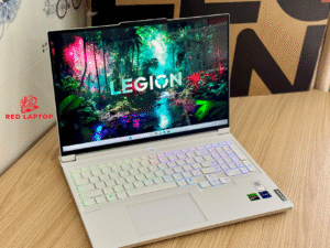Red laptop Lenovo Legion 7 16IRX9 Core i7 14700HX.jpg