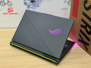 Red laptop. Asus ROG Strix G18 G814JI i9 13980HX.jpg