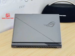 Red laptop.Asus Gaming ROG Strix G16 G614JU N4132W.jpg