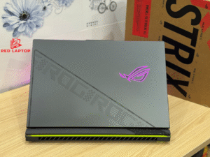 Red laptop.Asus ROG Strix G18 G814JI i9 13980HX.jpg