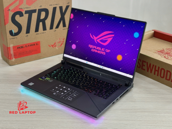 Red laptop ASUS ROG Strix G16 G614JVR.jpg