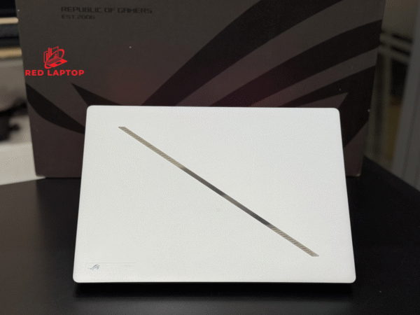 Red laptop ASUS ROG Zephyrus G16 GU605MI Core Ultra 9 185H.jpg 1