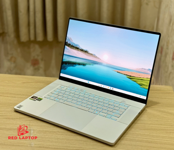 Red laptop Asus ROG Zephyrus G16 GA605WV