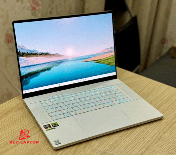 Red laptop Asus ROG Zephyrus G16 GA605WV Ryzen AI 9 HX 370