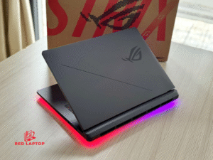 Red laptop. ASUS ROG Strix G16 G615LR S5238W 2025.jpg
