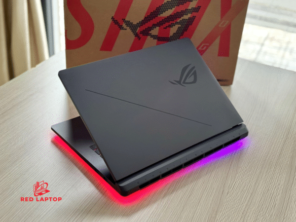 Red laptop. ASUS ROG Strix G16 G615LR S5238W 2025.jpg