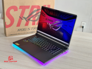 Red laptop laptop ASUS ROG Strix G16 G615LR S5238W 2025.jpg