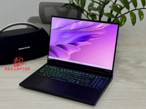 Red laptop Acer Predator Helios Neo 2024 PHN16 72.jpg 1