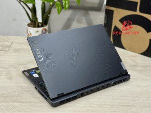 Red laptop Lenovo Legion Pro 5 16IRX9 2024.jpg